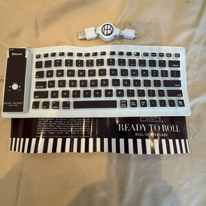 Henri Bendel Rollable, Portable Keyboard
